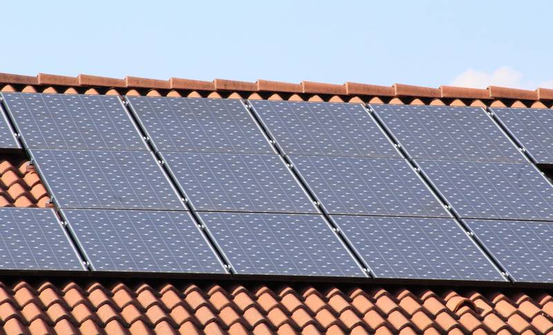 ARNAQUES AUX PANNEAUX PHOTOVOLTAÏQUES : CONDAMNATION DE LA BANQUE FRANFINANCE ET DE LA SOCIETE EN LIQUIDATION JUDICIAIRE !