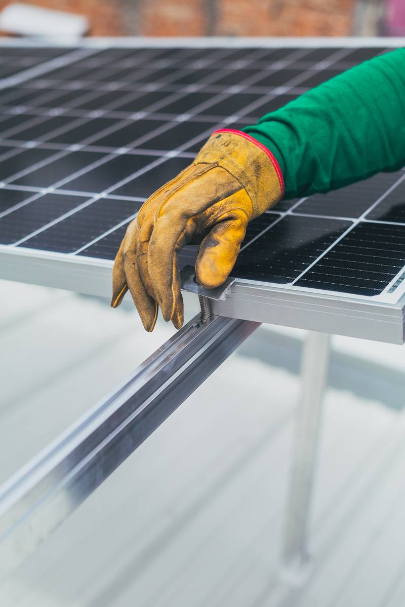 ACHAT DE PANNEAUX PHOTOVOLTAIQUES : LE DELAI DE RETRACTATION ERRONNE PERMET AUX CLIENT D’ANNULER LE CONTRAT !