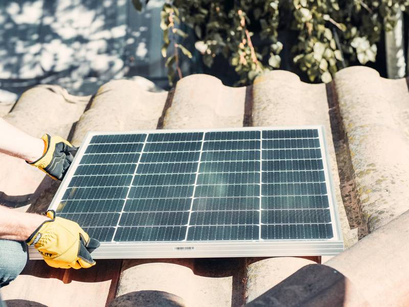 VENTE DE PANNEAUX PHOTOVOLTAÏQUES A PRIX EXORBITANTS : COMMENT CERTAINES SOCIETES TENTENT DE BROUILLER LES PISTES !