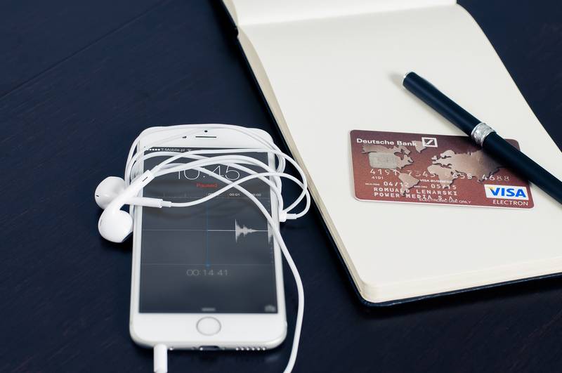 SPOOFING ET FRAUDES BANCAIRES : LA BANQUE DOIT PROUVER LA REGULARITE DE L’OPERATION AVANT DE REPROCHER UNE NEGLIGENCE AU CLIENT !